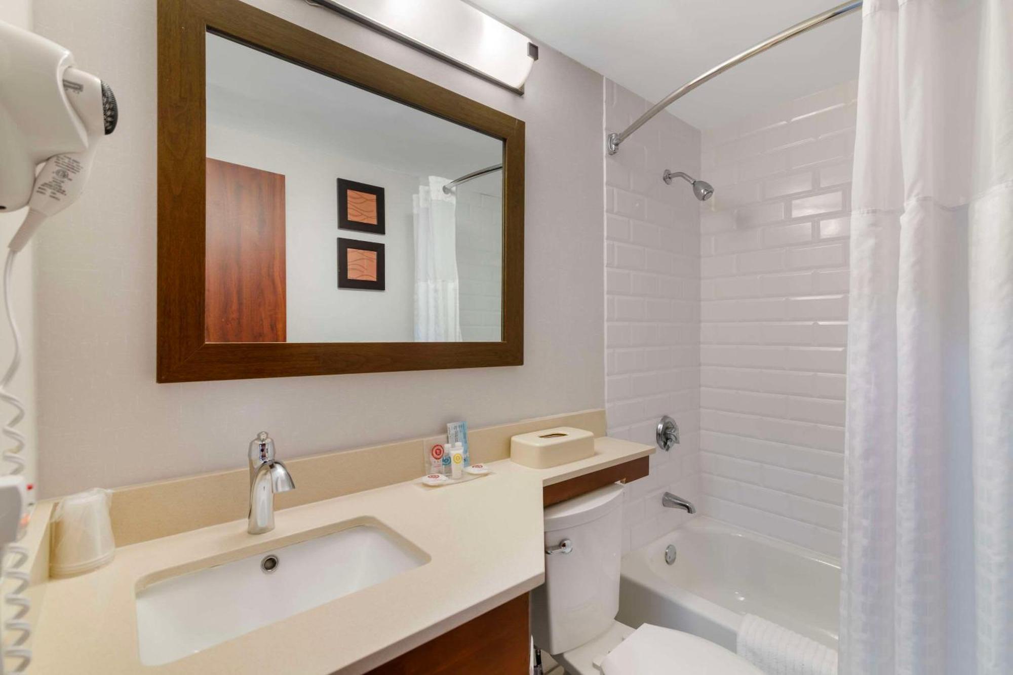 Comfort Inn Airport Manchester Luaran gambar