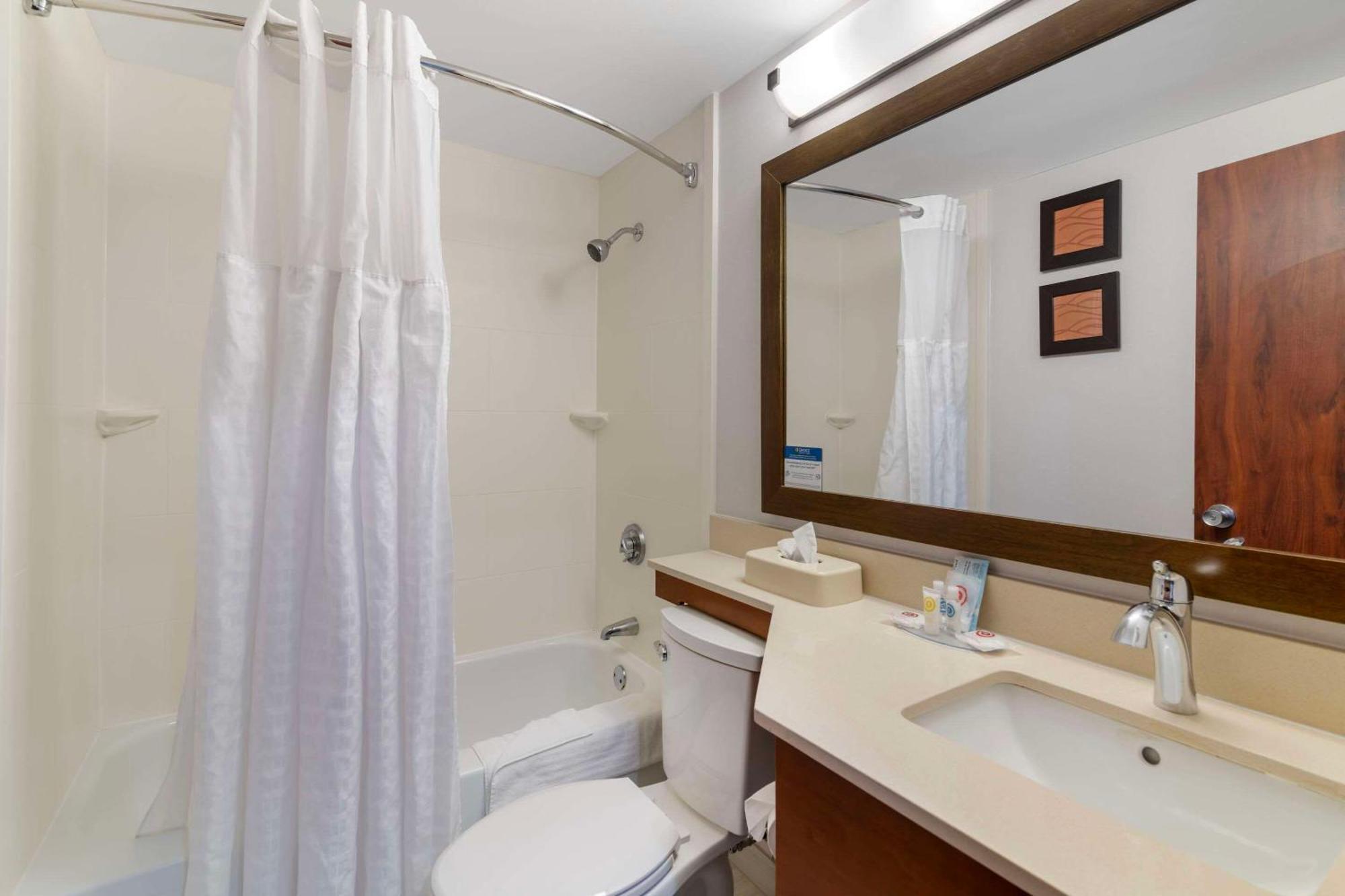 Comfort Inn Airport Manchester Luaran gambar